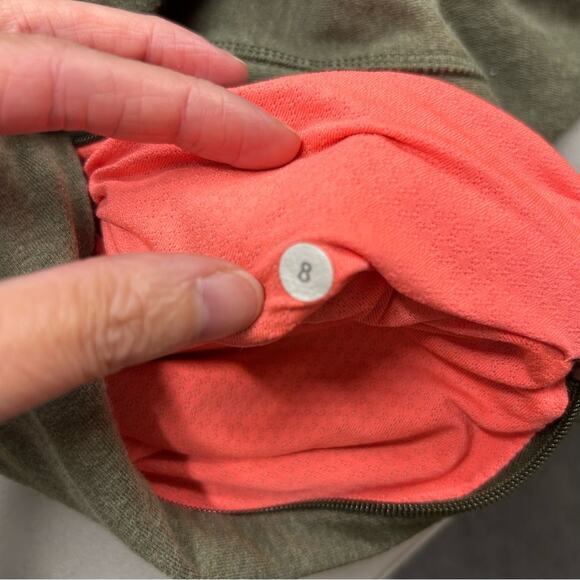 Lululemon Olive Green V-Neck Sweater VNeck Long Sleeve Top Kangaroo Pockets - Picture 8 of 8